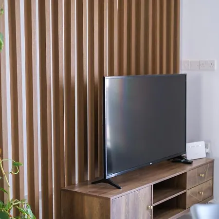 Royal Luxury Homes *