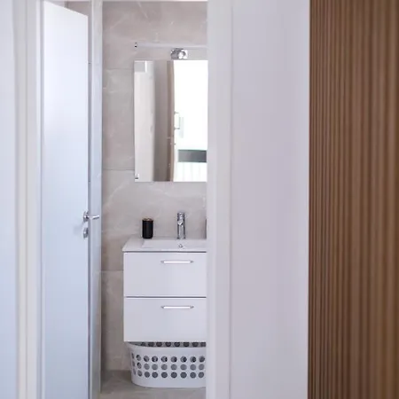 Royal Luxury Homes Апартаменты Пафос