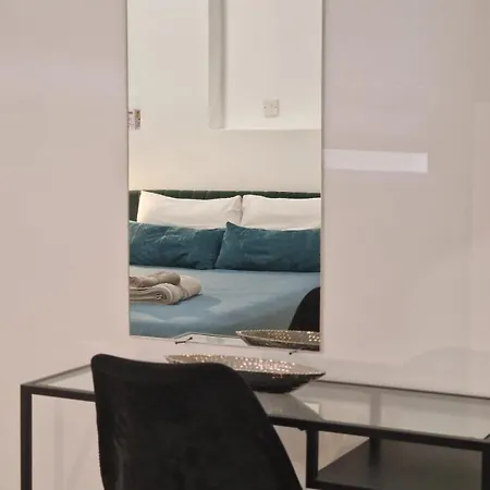 Royal Luxury Homes Апартаменты Пафос