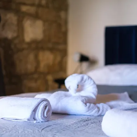 Royal Luxury Homes * פאפוס