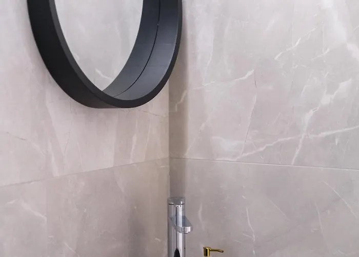 Royal Luxury Homes פאפוס