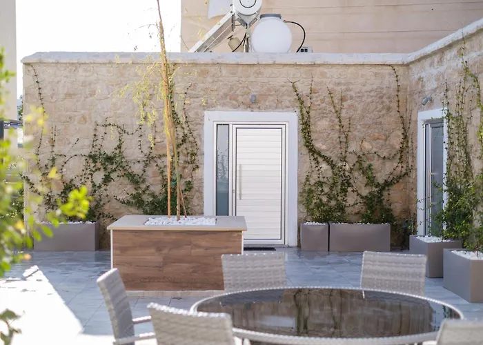 Royal Luxury Homes * Paphos